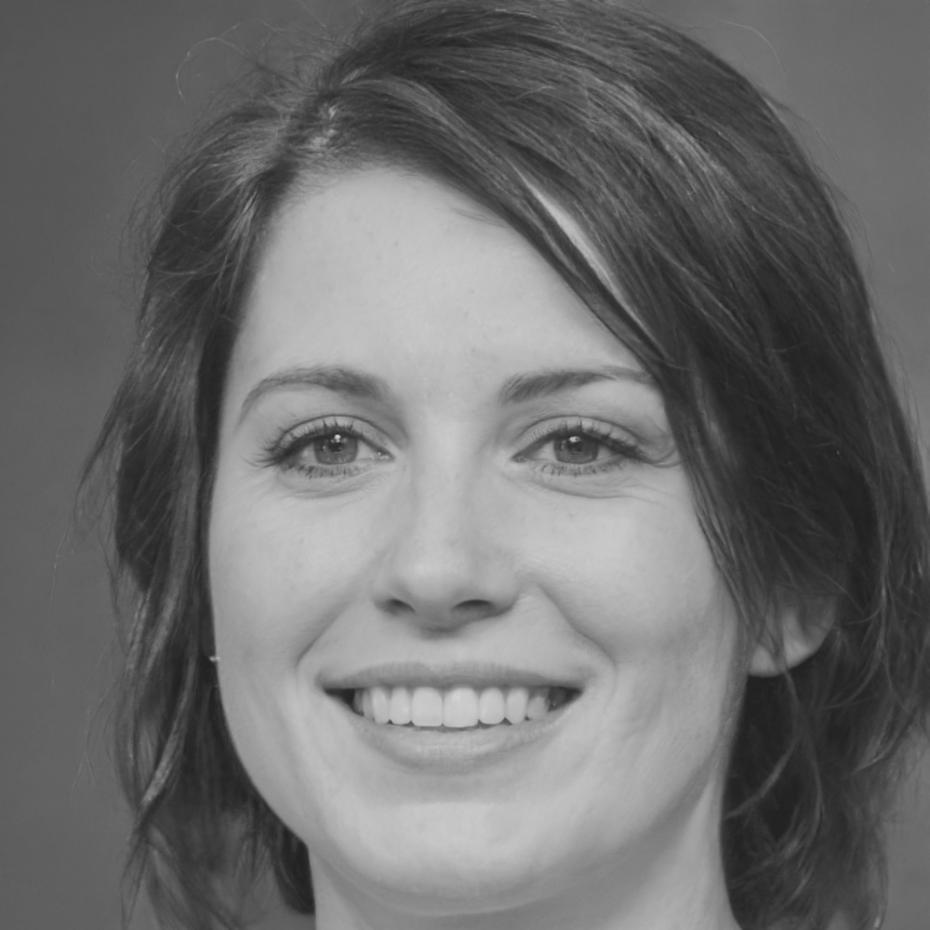 Portrait de Sophie Martin, spécialiste en indicateurs sectoriels